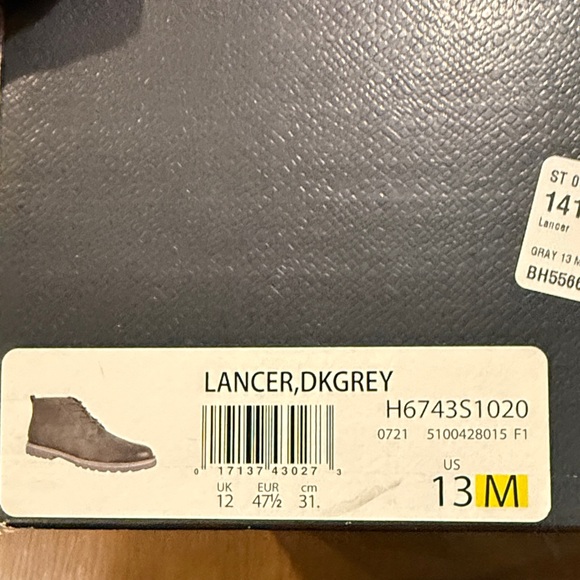 Dr. Scholl's Gray Chukka Boots - Picture 3 of 4